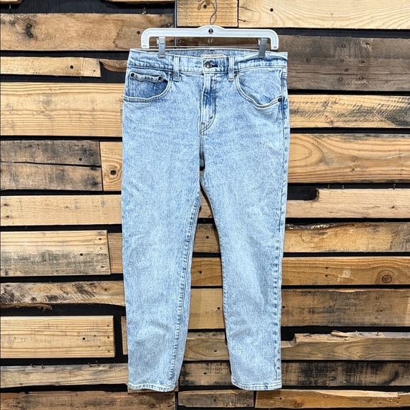 Levi's Premium Acid Wash MIDDY STRAIGHT WOMEN'S JEANS Size 30 - Picture 3 of 12